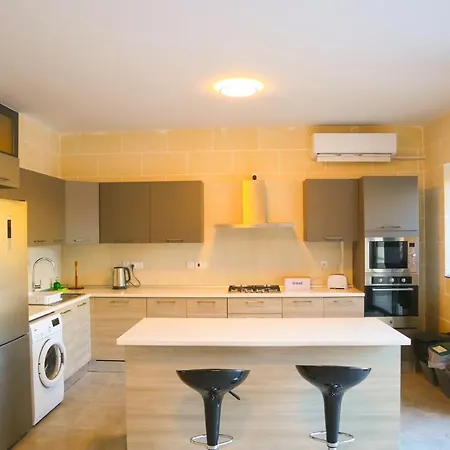 Si-ku With Private Pool And Hot Tub Xagħra