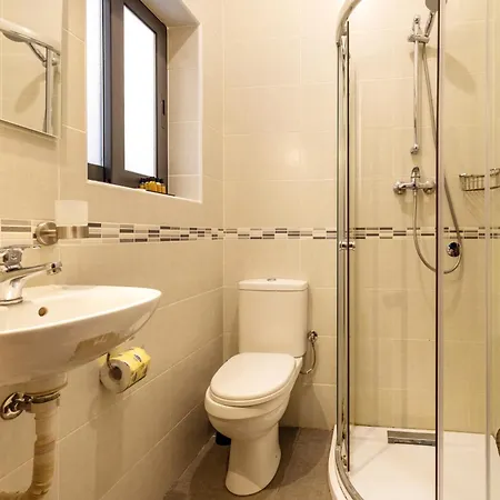 Si-ku With Private Pool And Hot Tub * Шаара