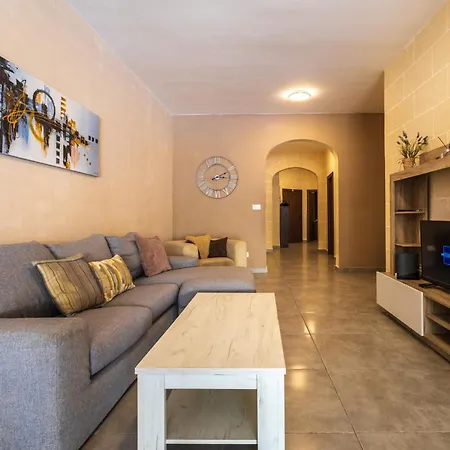 Si-ku With Private Pool And Hot Tub Xagħra