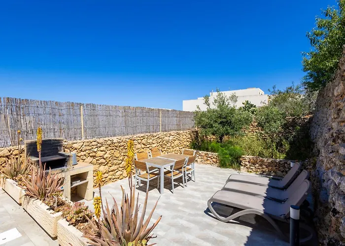 Si-ku With Private Pool And Hot Tub Apartamento Xagħra